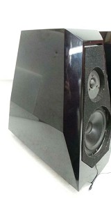 Rockport Technologies Merak Speakers in Gloss Black with Stands