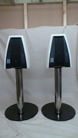 Meridian  DSP 3200 Active Speakers with Stands and AC200 Audio Core Streamer