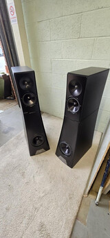 YG Acoustics Vantage 3 