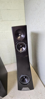 YG Acoustics Vantage 3 