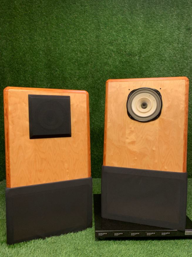 Lowther Loudspeakers Acousta 115 / Lowther DX-2 Lowther Acousta