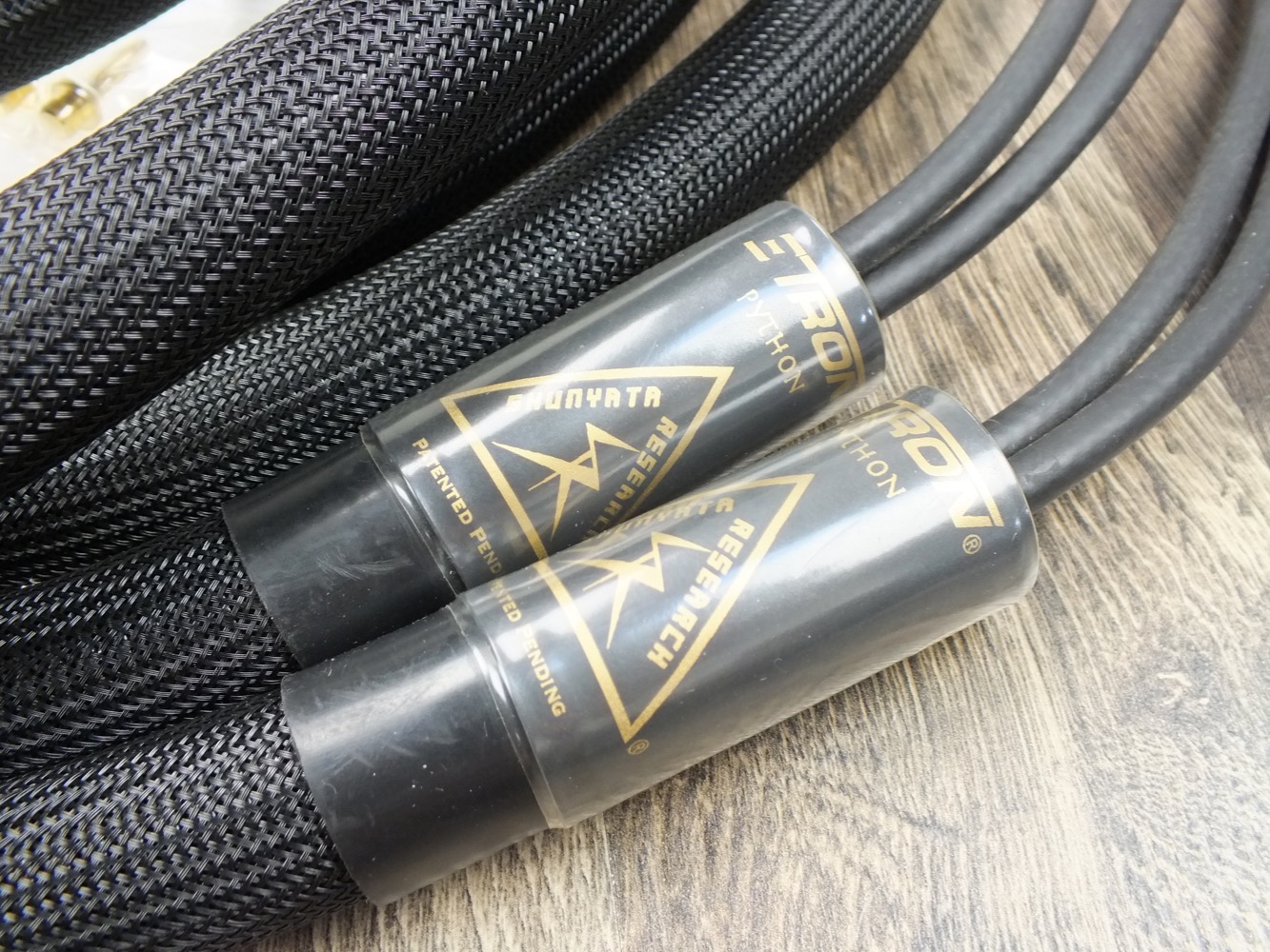 Shunyata Research Python Z-Tron speaker cables 3,0 metre Shunyata Python Z-Tron speaker cables 3,0 metre