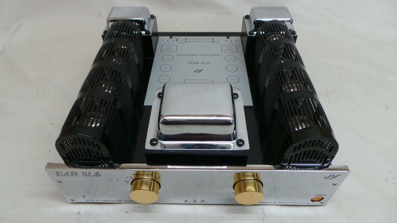 EAR 8L6 Valve Integrated Amplifier 50 WPC EAR 8L6 Valve Integrated