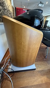 Bowers and Wilkins 800N