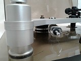 Oracle Audio Technologies Oracle Delphi MK I Turntable with Fidelity Research FR64XF Silver Wired Arm