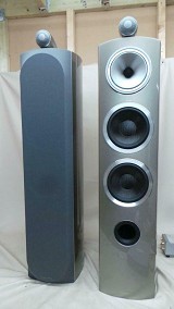 Bowers and Wilkins 804 D3 Speakers in Aston Martin Grey LE Boxed