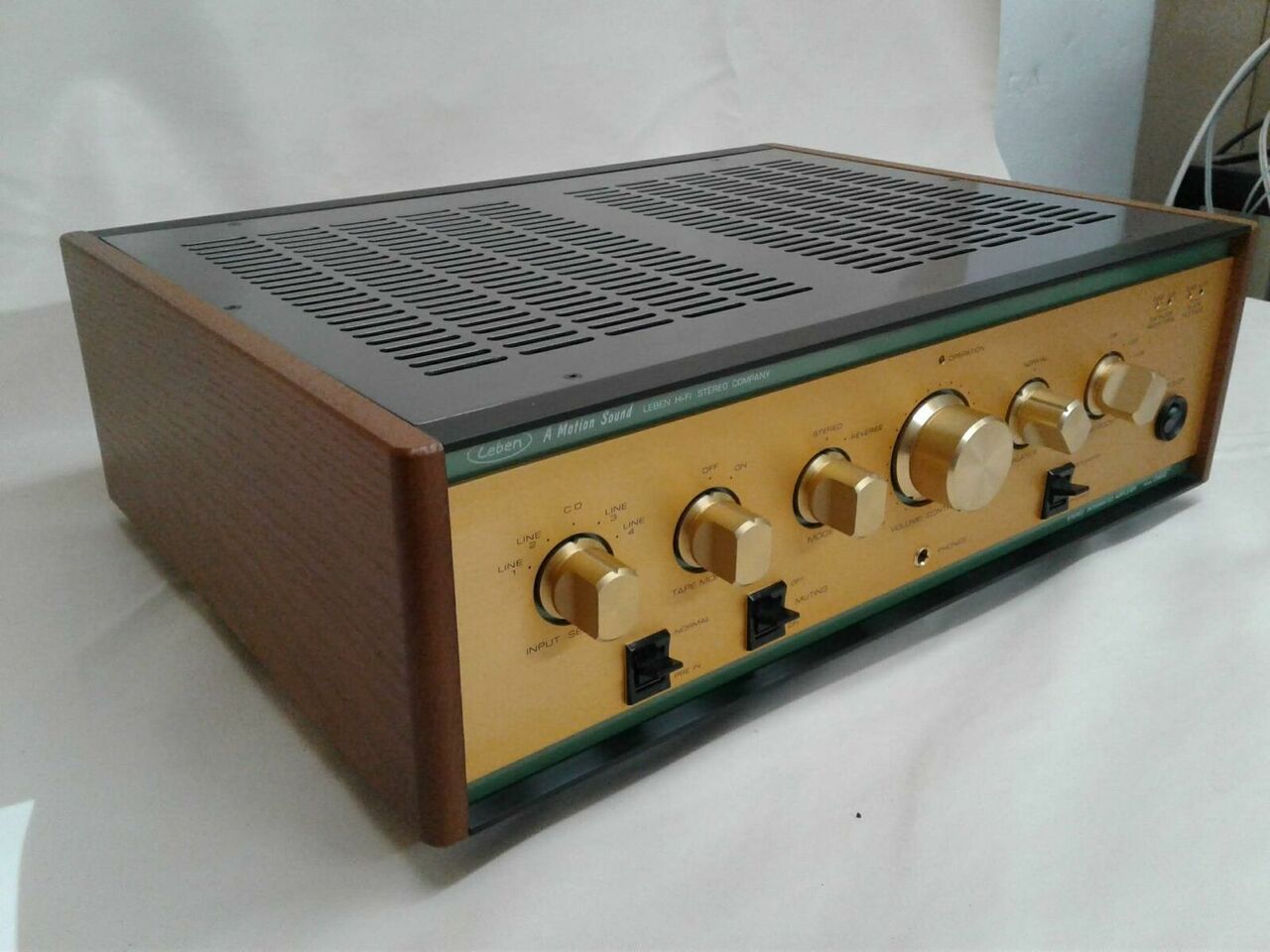 Leben HiFi Stereo Co. CS600 Valve Integrated Amplifier Leben CS600