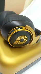 AKG N90 Q Noise Cancelling Headphones Quincy Jones Special