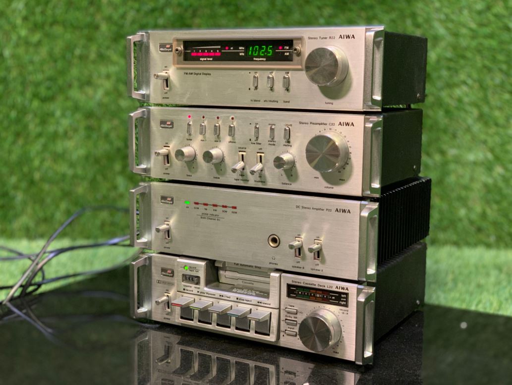 Aiwa Mini Component Series 22 Aiwa Mini Component Series 22