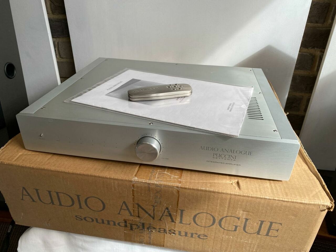 Audio Analogue Puccini Settanta Amp Boxed Audio Analogue Puccini 