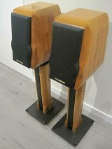 Sonus Faber Electa Amator II with Ironwood Stands