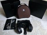 Focal Radiance Bentley Special Edition Hi-Fi closed-back circum-aural Headphones