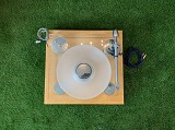 Transrotor Leonardo 40/60 TMD mit Rega Tonarm