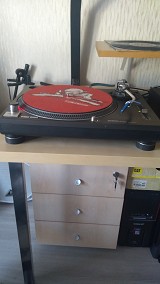 Technics Quartz SL-1210MK2