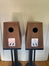QLN Prestige One Speakers Ex Demo