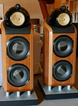 Bowers and Wilkins 800 D2