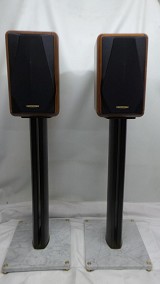 Sonus Faber Minima Amator II with Carrara Stands Boxed