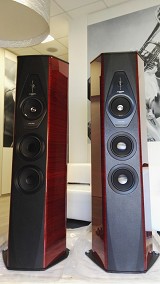 Sonus Faber Il Cremonese in Walnut pair speakers