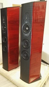 Sonus Faber Il Cremonese in Walnut pair speakers