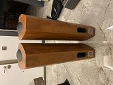 KEF Q7