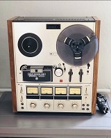Akai Akai 202D-SS Surround Stereo Tape Deck (1973-76)