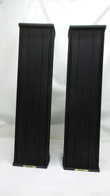 Sonus Faber Guarneri Momento Speakers & Stands Boxed