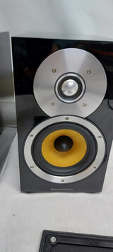 Bowers and Wilkins CM1