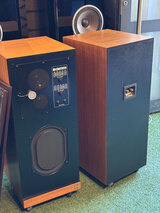 KEF Cantata