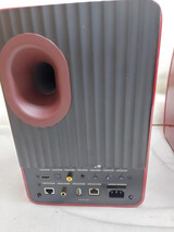 KEF LS50