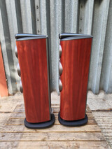Bowers and Wilkins 804D4