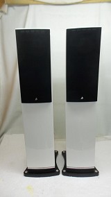 Fyne Audio F501 Speakers Boxed