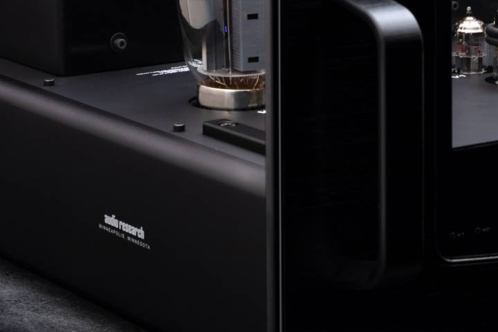Audio Research Reference 330M Monoblock Power Amplifier - audioG Magazine